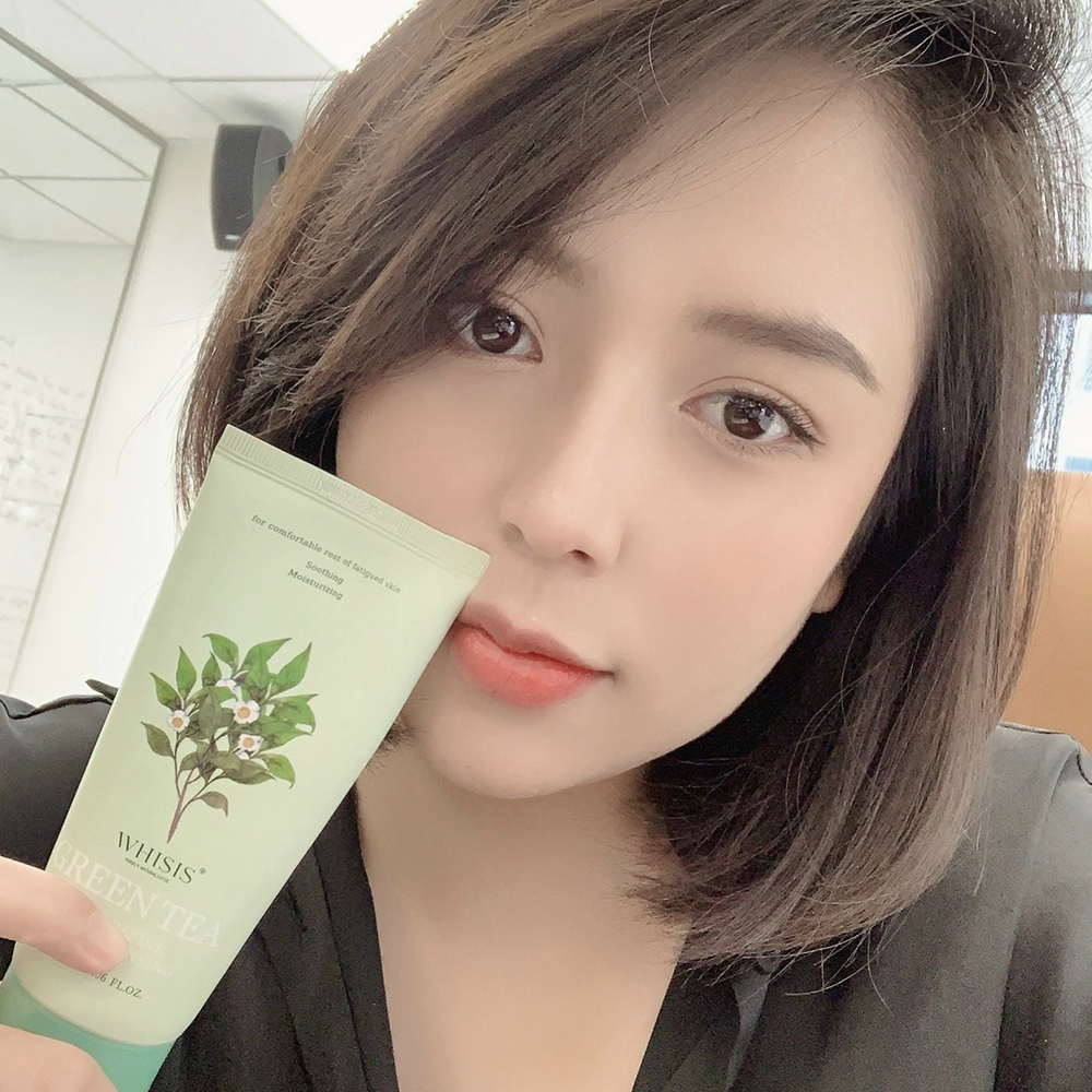 Sữa Rửa Mặt Trà Xanh Whisis Hàn Quốc 120ml